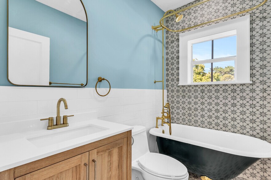 More Photos Of 563 NE 67th St, Miami Medical For Lease