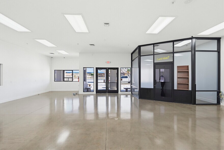 More Photos Of 513 N Lake Havasu Ave, Lake Havasu City Auto Repair For Sale