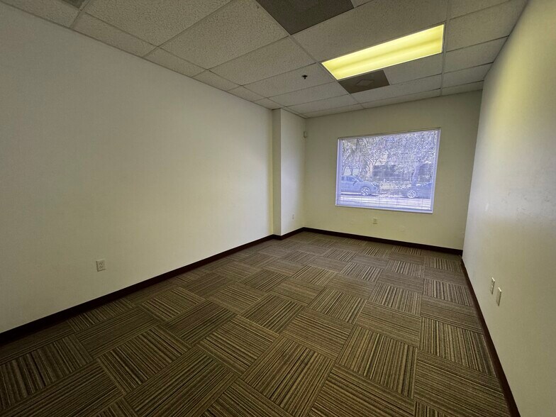 More Photos Of 1455 Rail Head Blvd, Naples Industrial For Lease