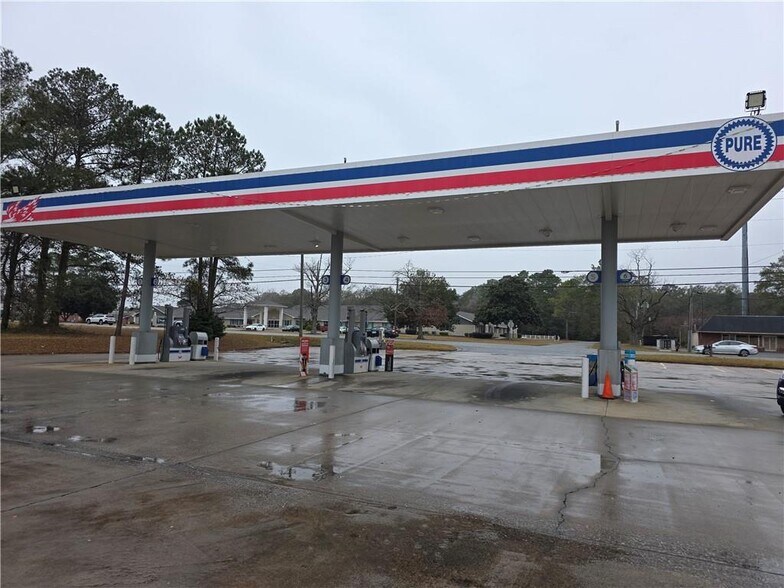 More Photos Of 800 Elberta Rd, Warner Robins General Retail For Sale