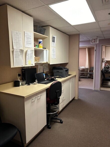More Photos Of 140 Strollings Ave, Logan Office For Sale