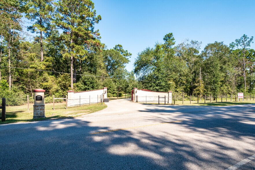 More Photos Of 11105 Crockett Martin Rd, Conroe Land For Sale
