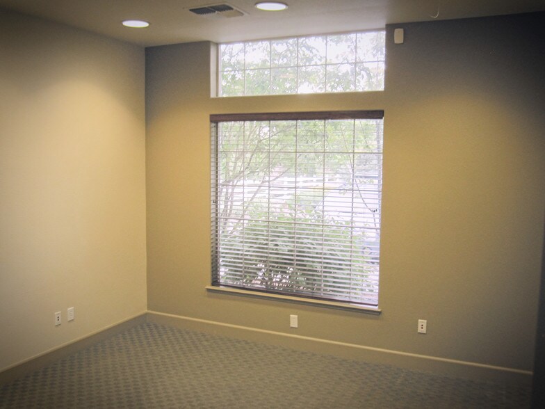 More Photos Of 5355 Kietzke Ln, Reno Office For Lease