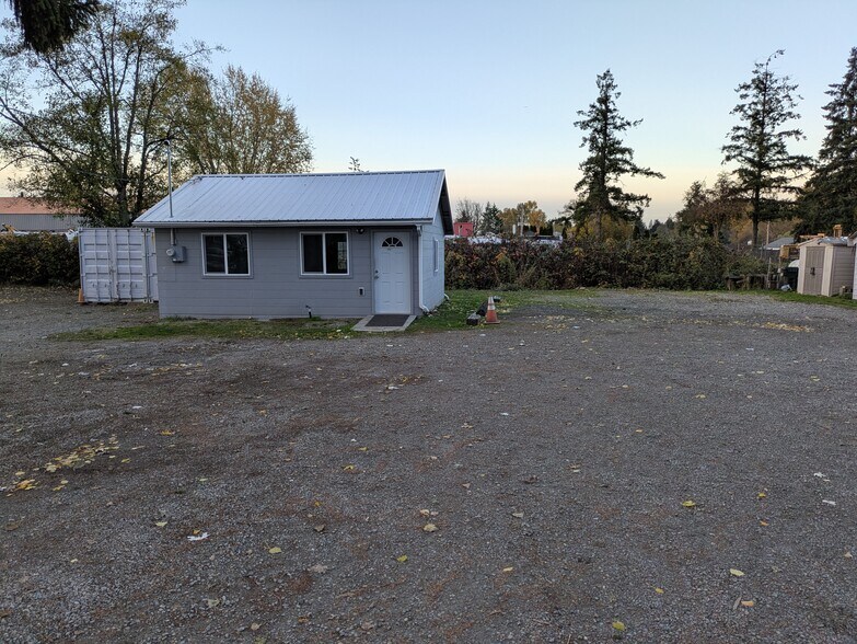 More Photos Of 10301 31st St E, Edgewood Contractor Storage Yard For Lease