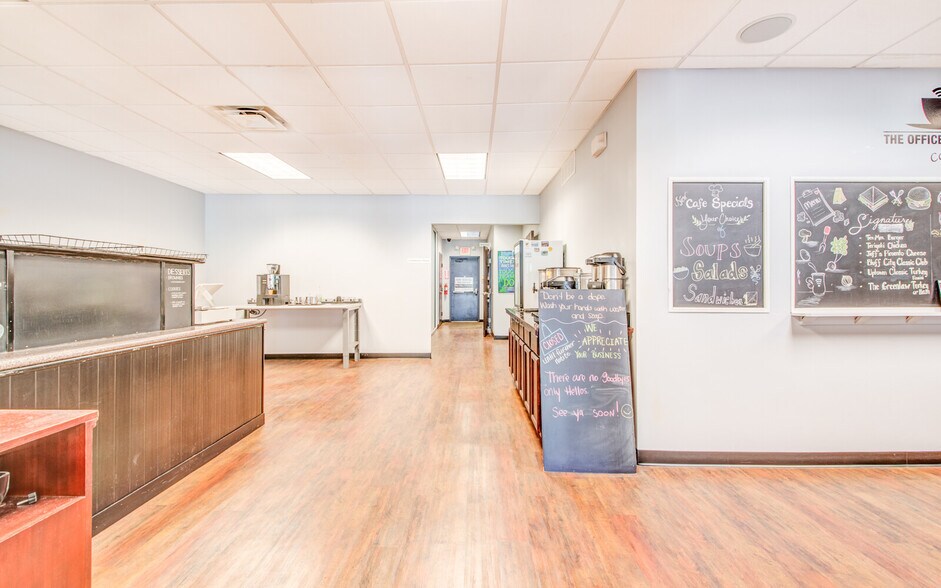 More Photos Of 592-594 N 2nd St, Memphis Freestanding For Sale