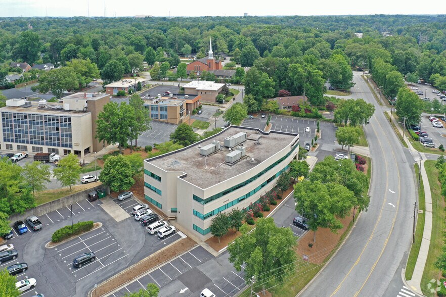 More Photos Of 510 N Elam Ave, Greensboro Medical For Lease