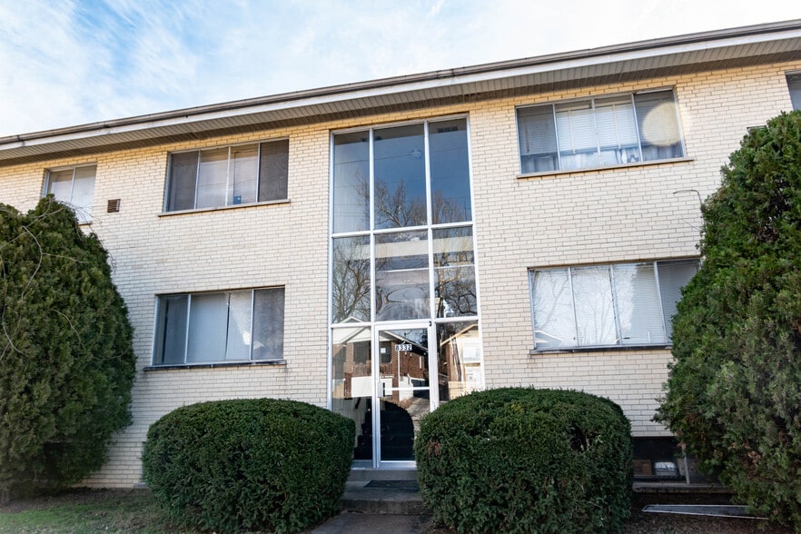 Primary Photo Of 8331 Duryea Ave, Saint Louis Apartments For Sale