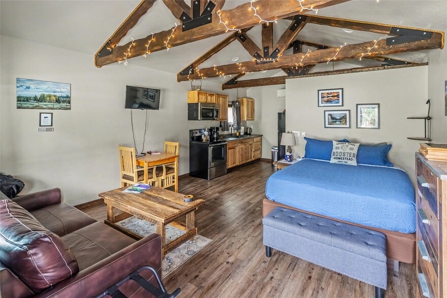 More Photos Of 1040 Roost Way, Columbia Falls Specialty For Sale