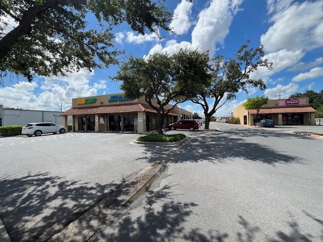 More Photos Of 310 E Pecan Blvd, McAllen Storefront For Lease