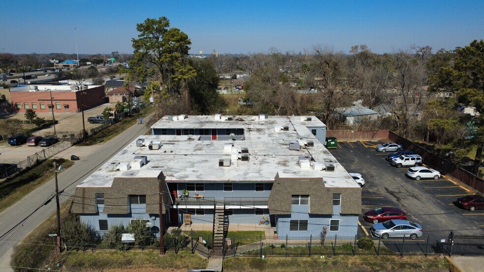 More Photos Of 9100 Dodson St, Houston Apartments For Sale