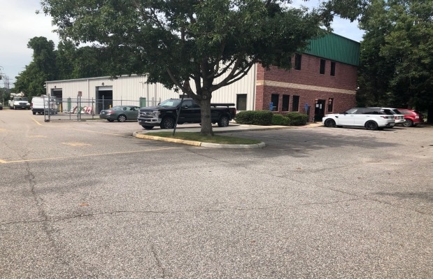 More Photos Of 807 Professional Pl W, Chesapeake Warehouse For Lease