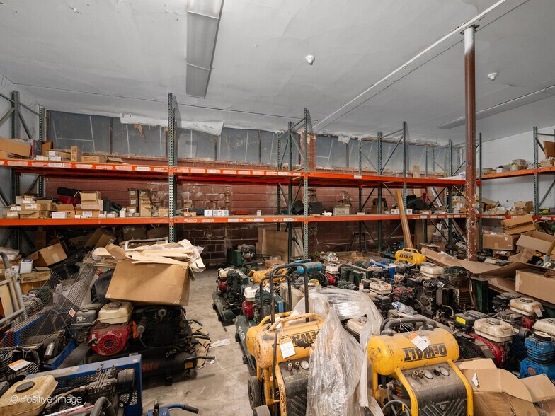 More Photos Of 4508 N Milwaukee Ave, Chicago General Retail For Sale