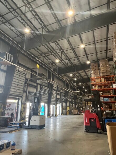 More Photos Of 1401 AIP Dr, Middletown Warehouse For Sale