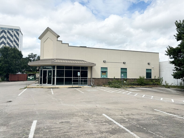 More Photos Of 2207 Crawford St, Houston Medical For Lease