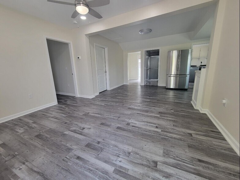 More Photos Of 2111 Northwood Dr, Salisbury Industrial For Sale