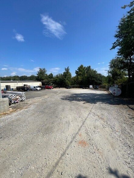 More Photos Of 250 Carolina Drive Ext, Roebuck Warehouse For Sale