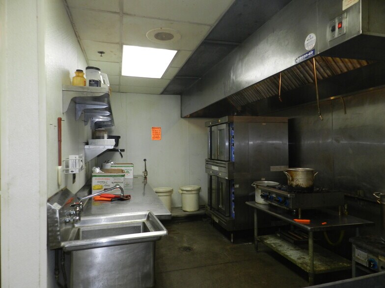 More Photos Of 309 E Main St, Carbondale Restaurant For Sale