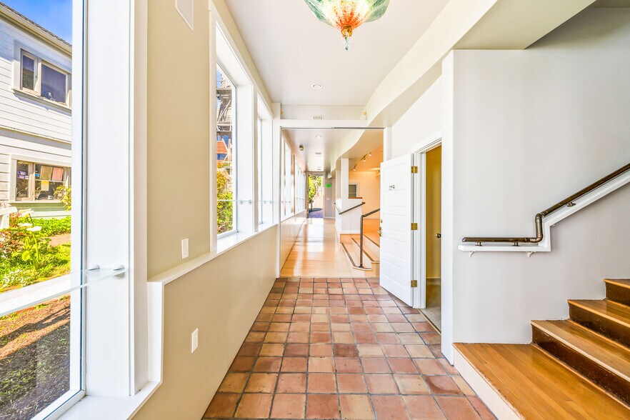 More Photos Of 45094 Main St, Mendocino General Retail For Sale