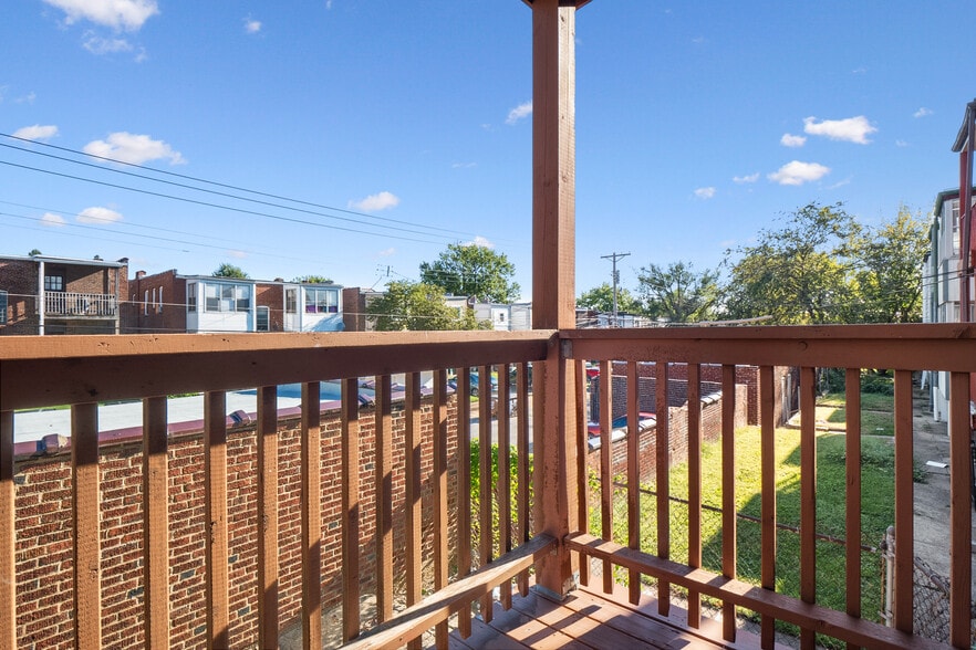 More Photos Of 5027 Chippewa St, Saint Louis Multifamily For Sale