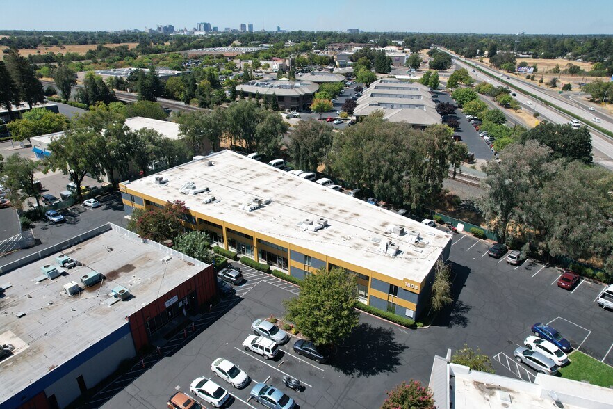 More Photos Of 1805 Tribute Rd, Sacramento Research And Development For Lease