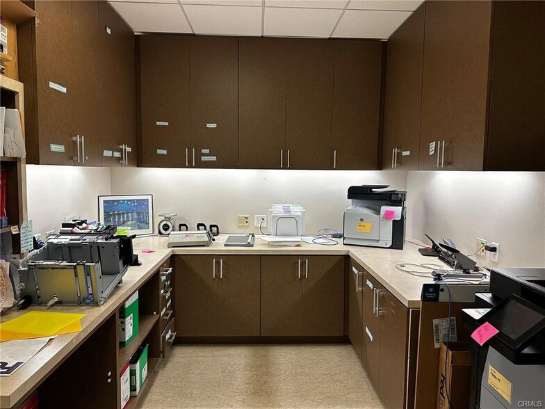 More Photos Of 2580 Sierra Sunrise Ter, Chico Office For Lease