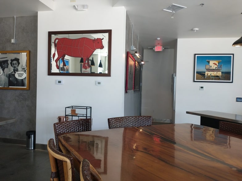 More Photos Of 5135 W Adams Blvd, Los Angeles Apartments For Lease