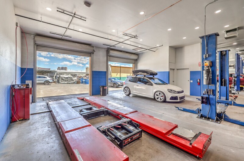 More Photos Of 3894 Spring Mountain Rd, Las Vegas Light Distribution For Sale