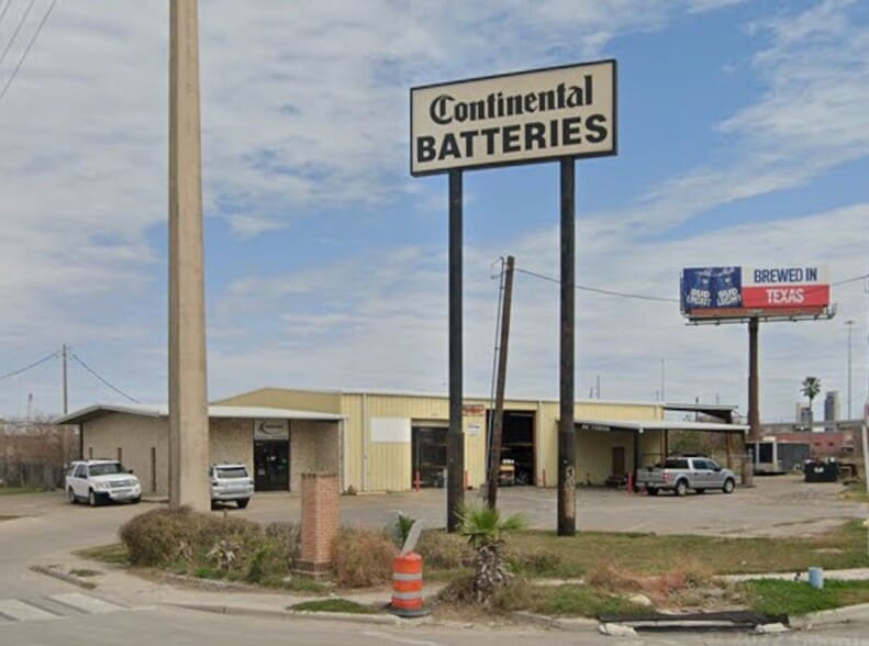 Primary Photo Of 902 N Port Ave, Corpus Christi Freestanding For Sale