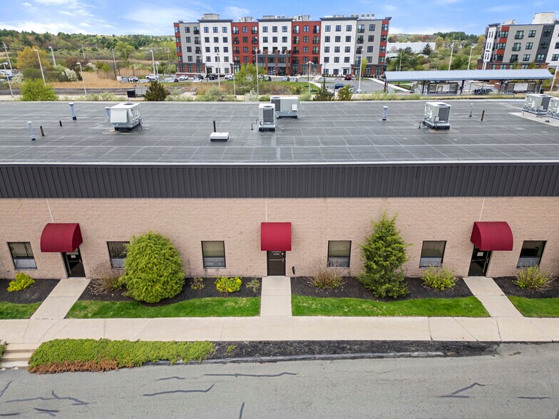 More Photos Of 65 Parker St, Newburyport Light Distribution For Lease