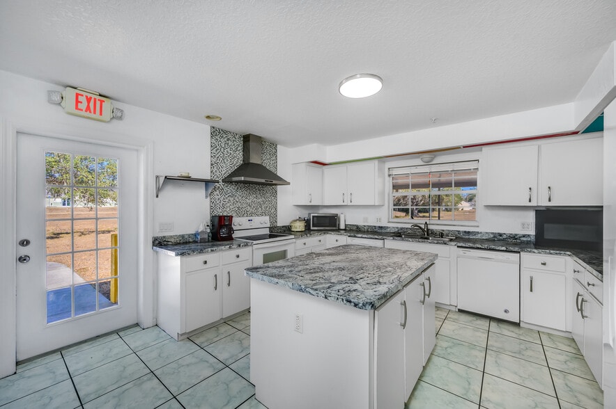 More Photos Of 2820 Pan American Blvd, North Port Assisted Living For Sale