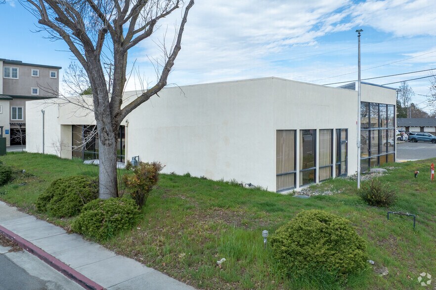 More Photos Of 1375 S De Anza Blvd, Cupertino Restaurant For Sale