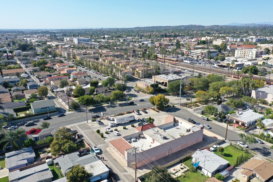 More Photos Of 410-412 S Lemon St, Fullerton General Retail For Lease