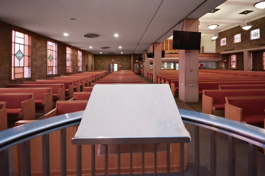 More Photos Of 801 S Madison St, Bloomington Religious Facility For Sale