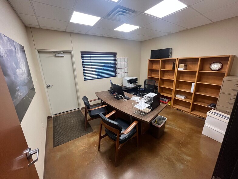 More Photos Of 110 CR 141, Sweetwater Warehouse For Sale