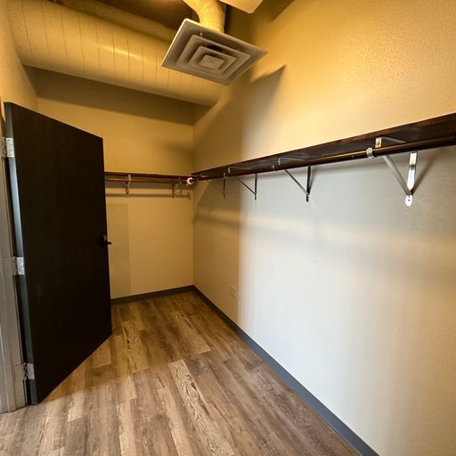 More Photos Of 4071 Silvestri Ln, Las Vegas Showroom For Sale