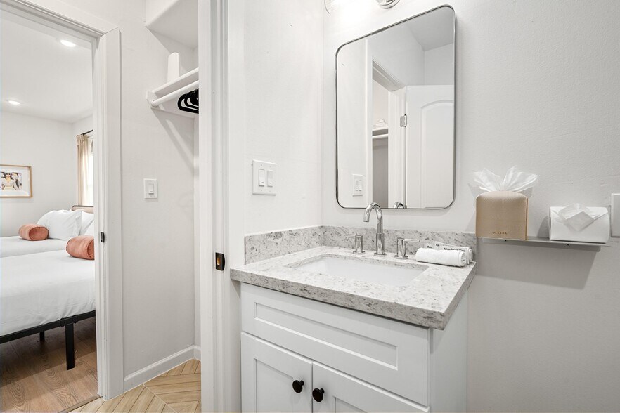 More Photos Of , Houston Multifamily For Sale