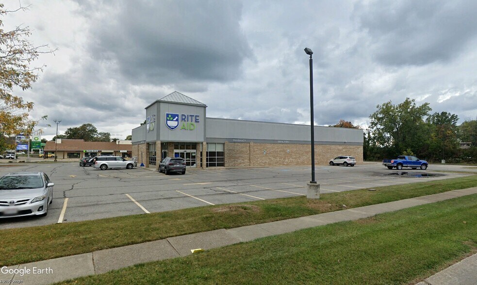 More Photos Of 4580 Liberty Ave, Vermilion Drugstore For Sale