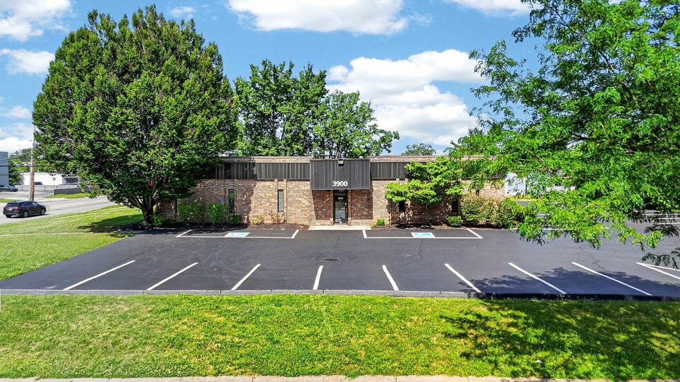 More Photos Of 3900 E Livingston Ave, Columbus Medical For Sale
