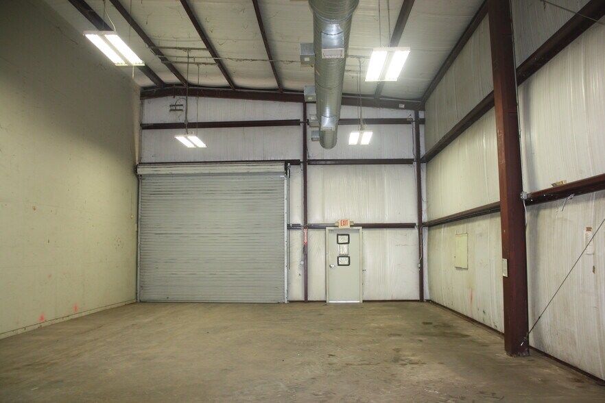 More Photos Of 19111 Fm 362 Rd, Waller Manufacturing For Sale