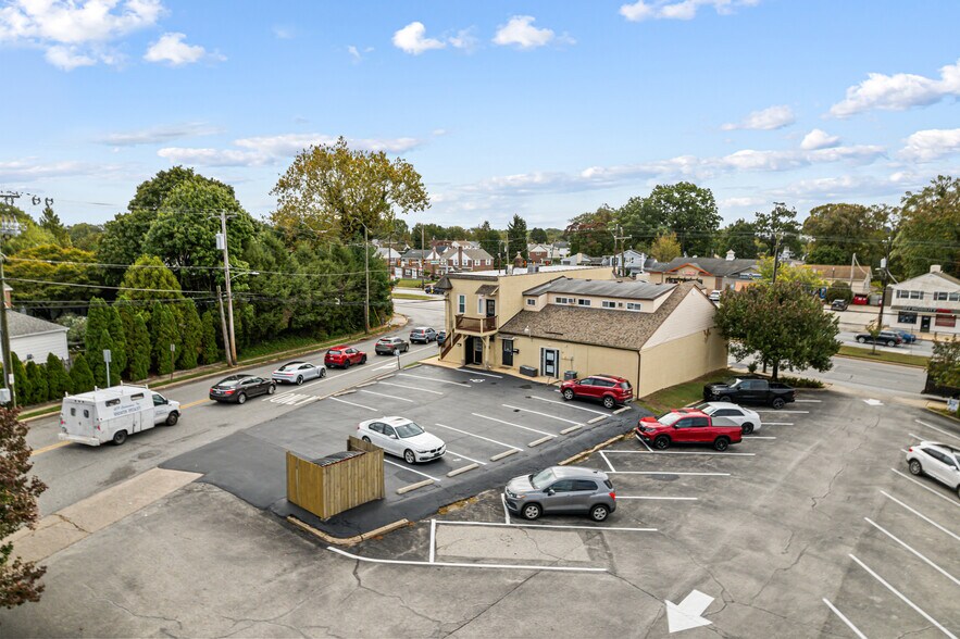 More Photos Of 2501 W Chester Pike, Broomall Storefront Retail Residential For Sale