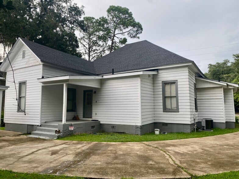 More Photos Of 316 S Washington St, Bainbridge Office For Sale