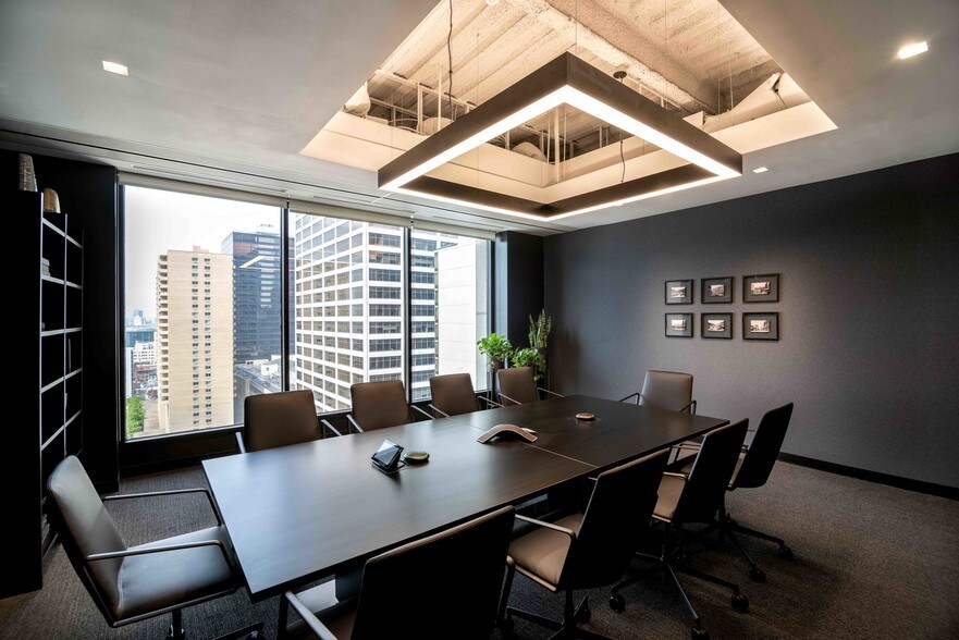 More Photos Of 30 S 17th St, Philadelphia Office For Lease