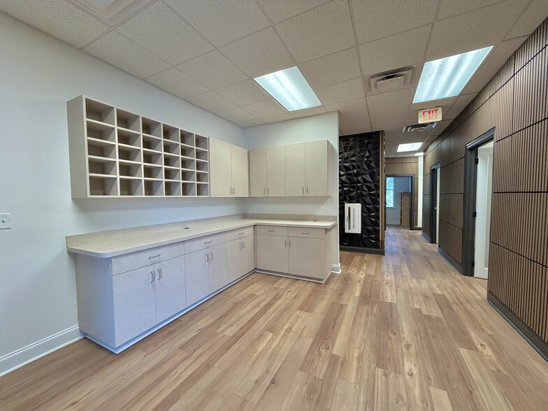 More Photos Of 3973 Eagle Landing Pky, Orange Park Medical For Lease