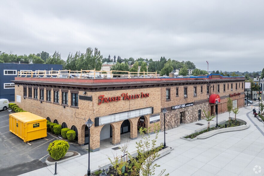 More Photos Of 33790 Essendene Ave, Abbotsford Hotel For Lease