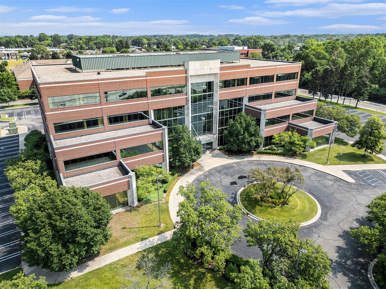More Photos Of 26300 Northwestern Hwy, Southfield Office For Lease