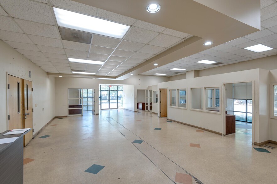 More Photos Of 1830 Athens Hwy, Gainesville Truck Terminal For Lease