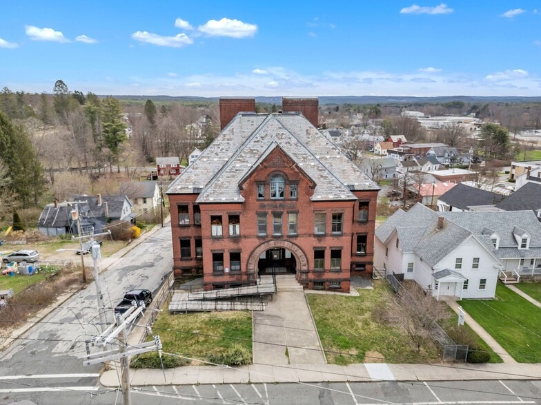 More Photos Of 34 N Main St, Orange Schools For Sale