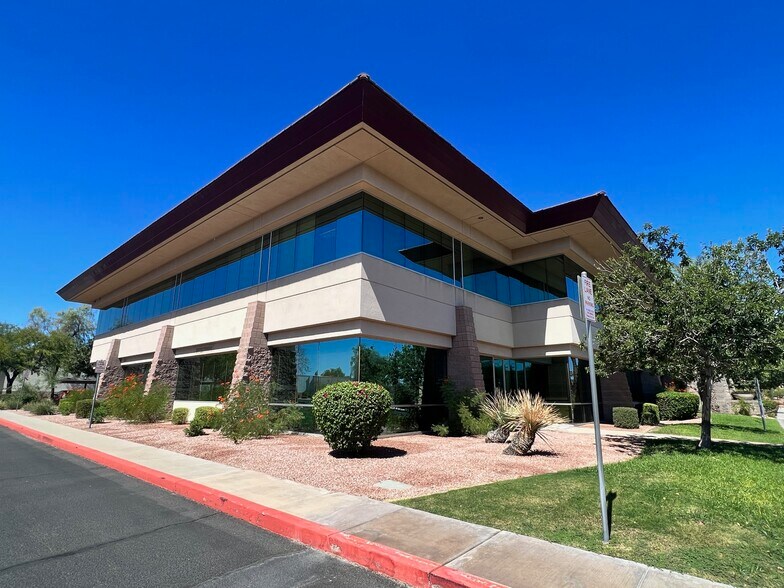 More Photos Of 3930 E Ray Rd, Phoenix Coworking Space