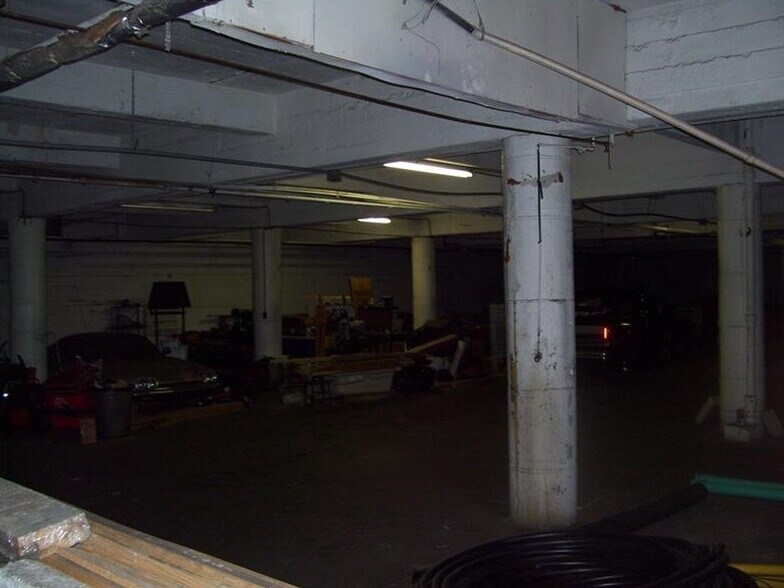 More Photos Of 258 E Fayette St, Uniontown General Retail For Sale