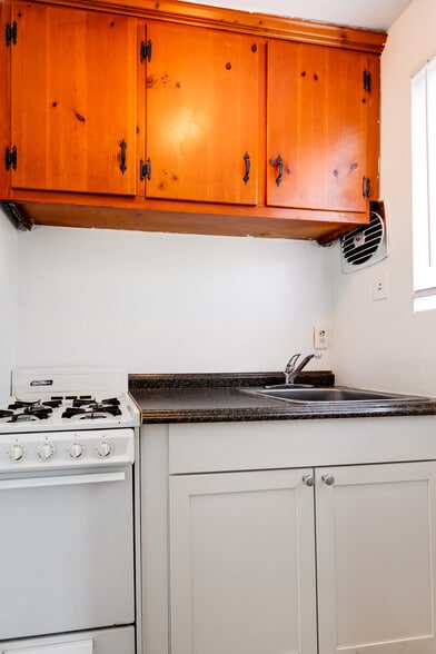 More Photos Of 3230 W Grace St, Richmond Apartments For Sale